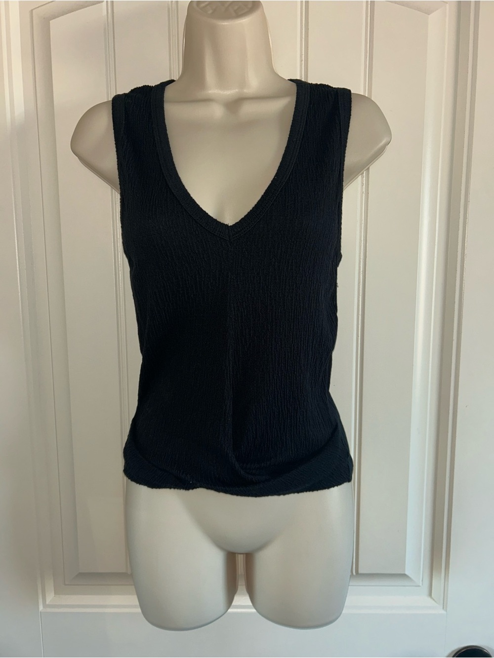 NWT Michael Stars Maddie Wrap Crop Tank Crinkle Knit in Black Sz M